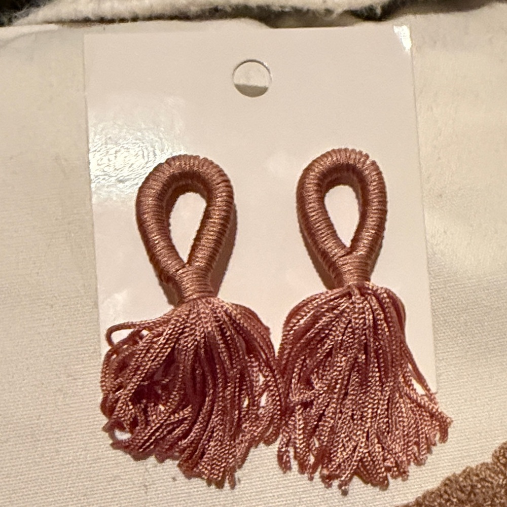 Elegant Pink/Mauve Tassel Earrings